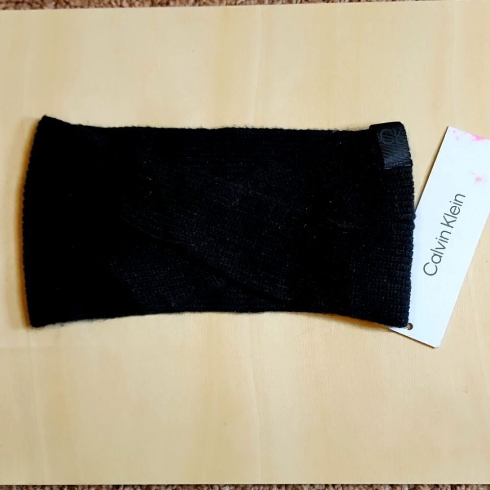 Black calvin klein headband 